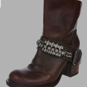 Vera Wang Mid-Calf Moto Boots